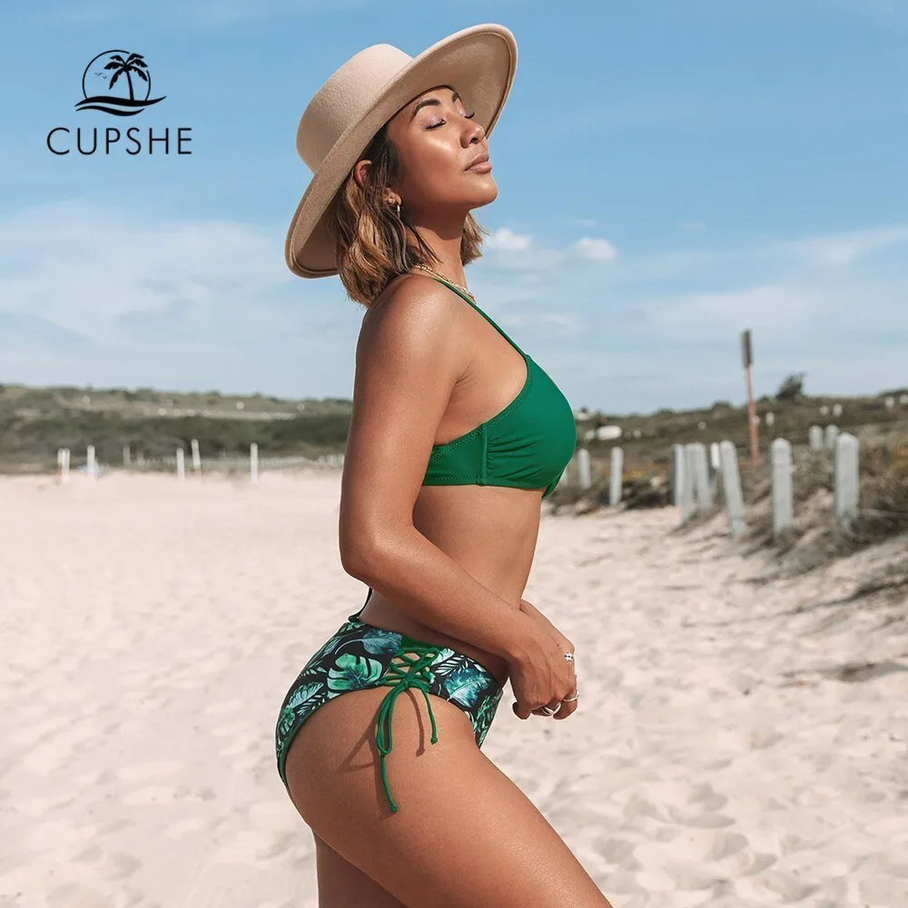 2021 CUPSHE Green Leaf Schnürung Bikini-Set mit niedriger Taille Damen Badeanzug Sexy Wende-Unterteil Zweiteilige Badebekleidung Strand Badeanzug