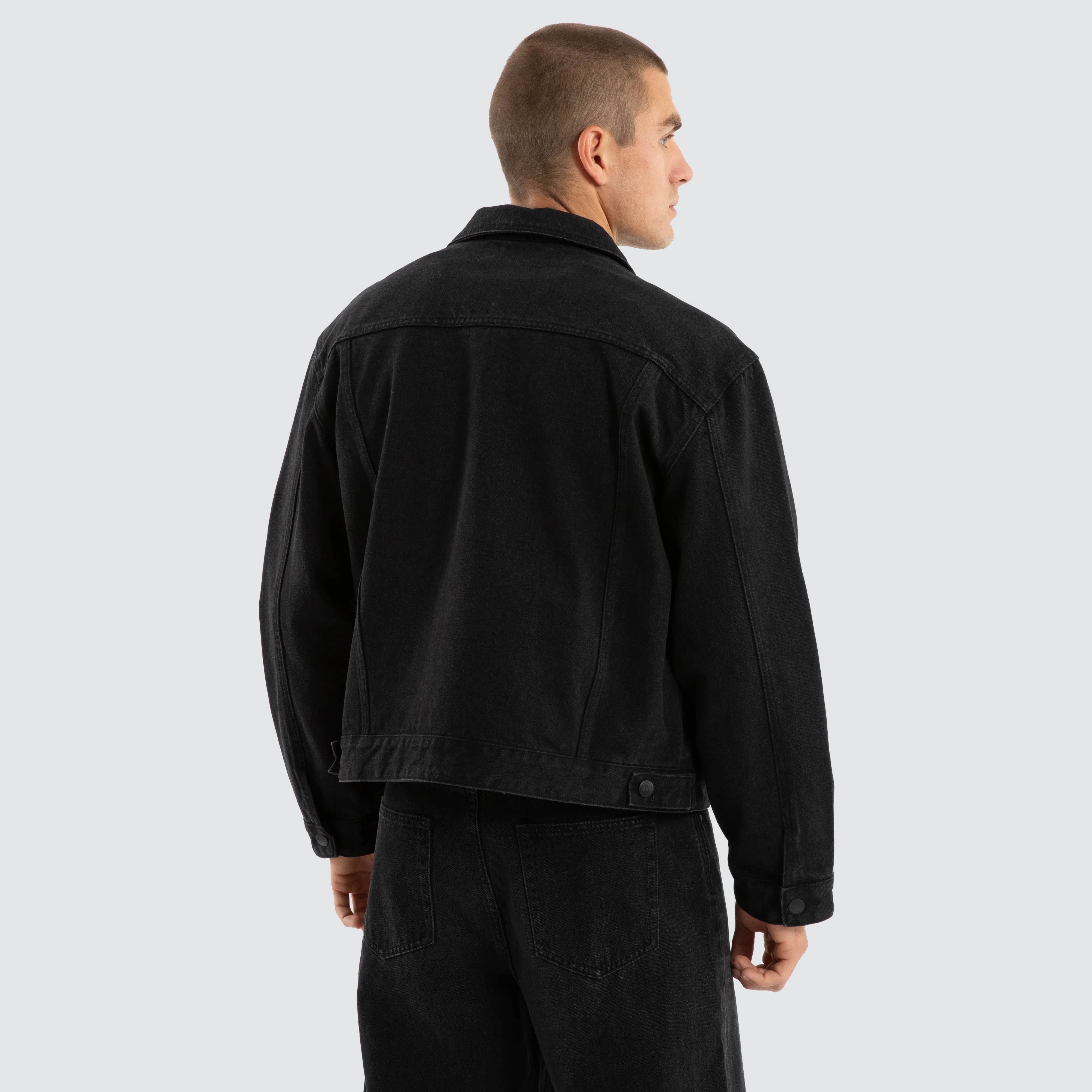 Divide Denim Jacket Jet Black