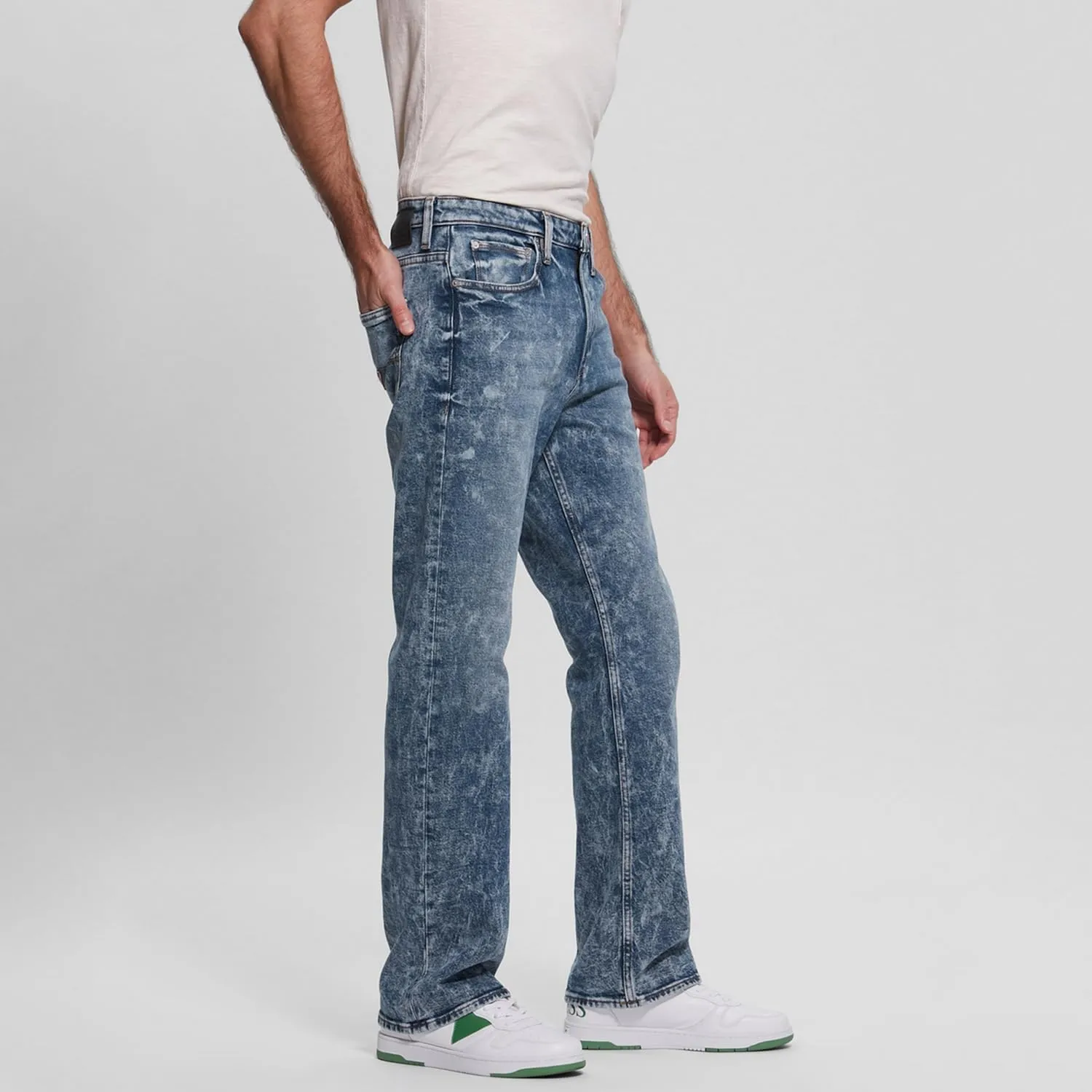 GUESS Men's Modern Bootcut Jeans