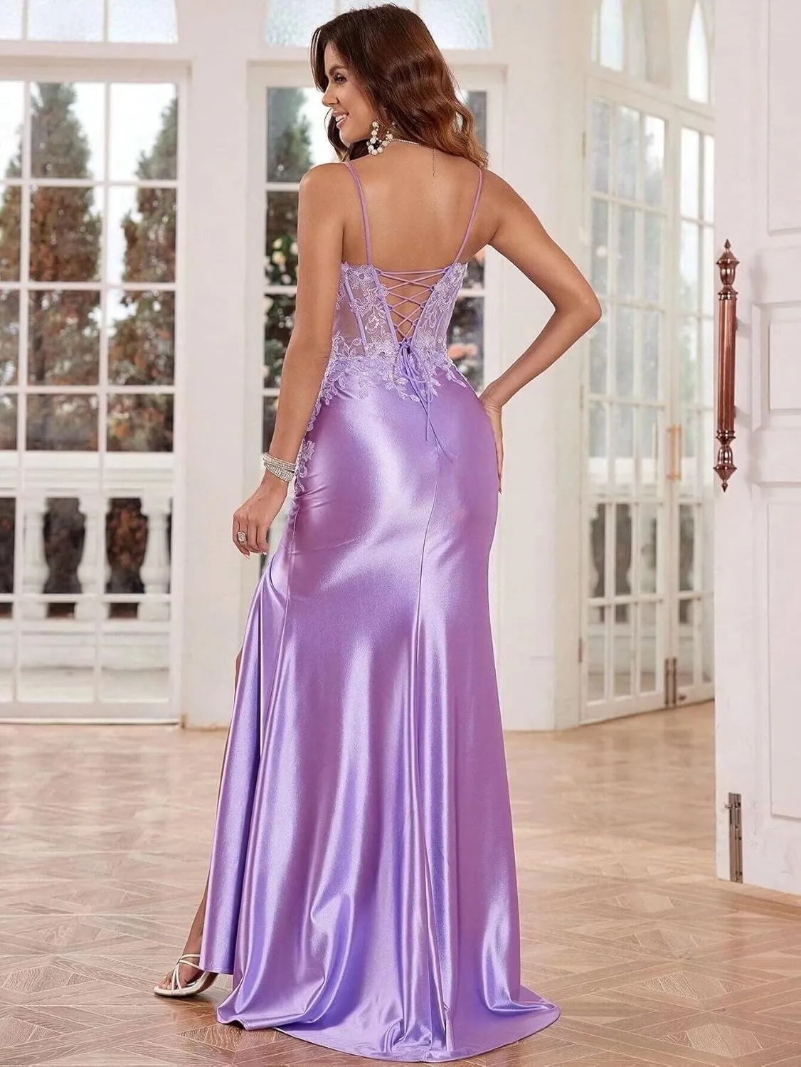 Lace Applique Satin Prom Dress Mermaid with Slit Sexy Spaghetti Strap Evening Dress V Neck Formal Party Gown