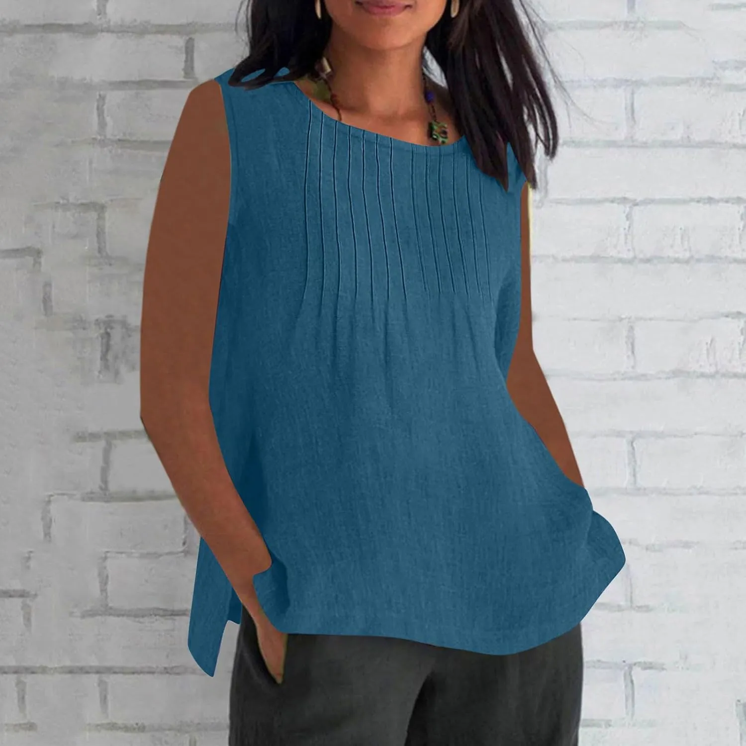 Linen Tank Tops for Women Cotton Gauze Crewneck Pleated Front Sleeveless Plus Size Summer Shirts with Side Slit