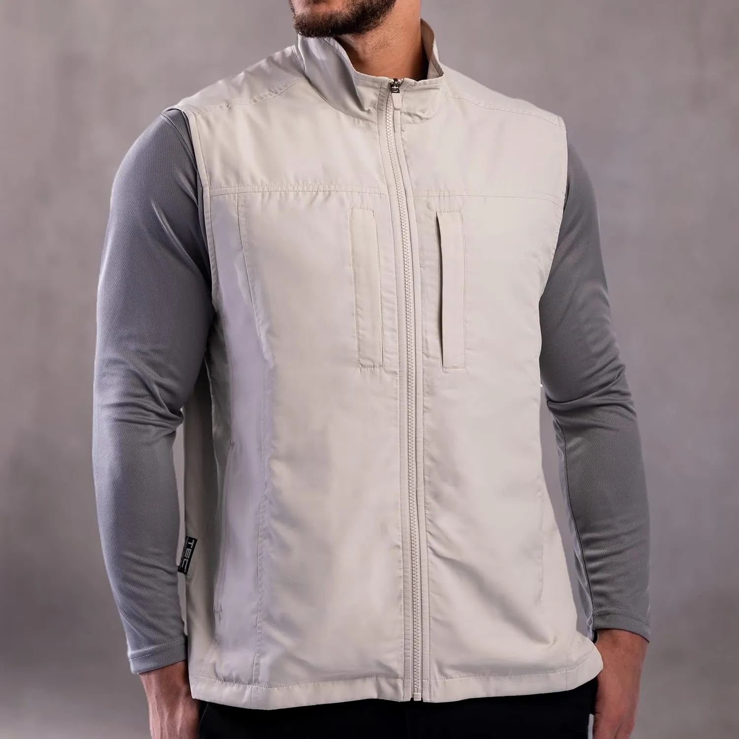 SCOTTeVEST Featherweight Vest for Men - 16 Hidden Pockets - Lightweight Water Repellent for Travel & More