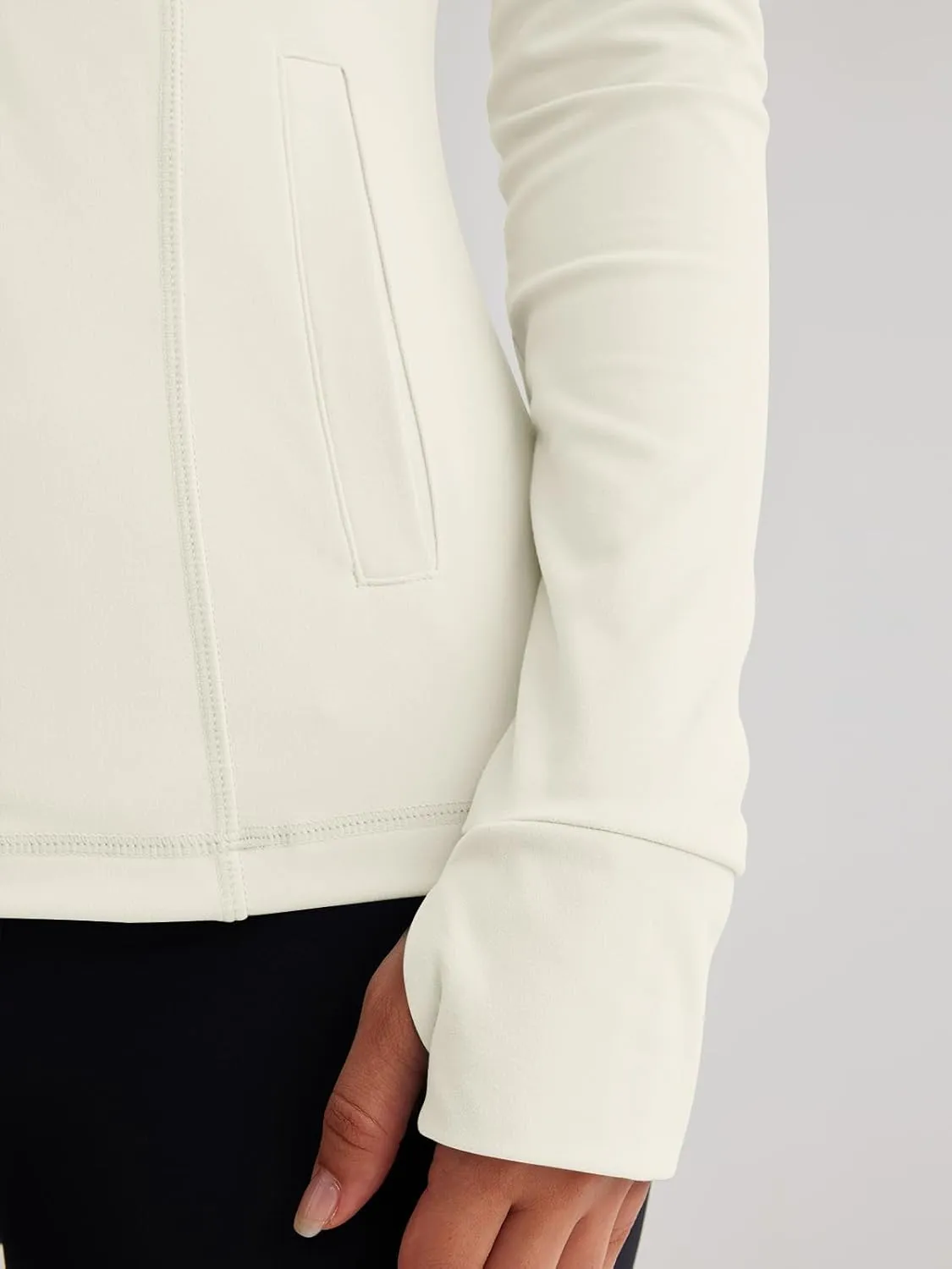 Trendy Queen Womens Lightweight Zip Up Jackets Mock Turtleneck Fall Hoodies Fitted 2024 Athletic Workout Clothes with Pockets