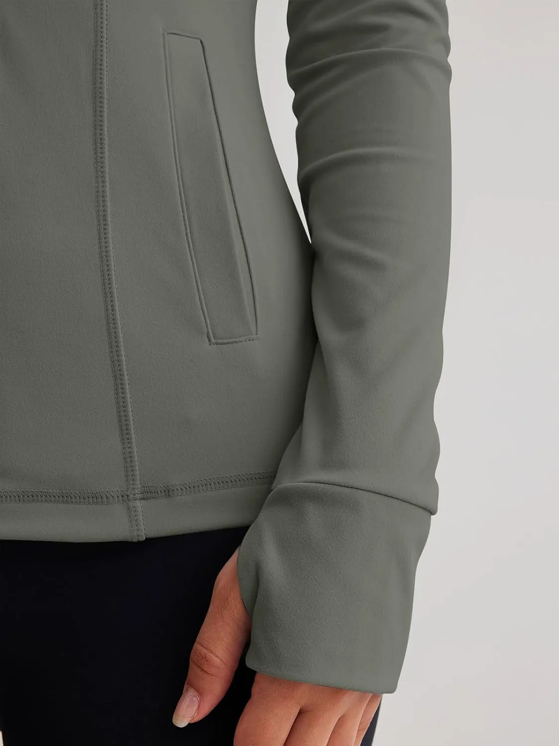 Trendy Queen Womens Lightweight Zip Up Jackets Mock Turtleneck Fall Hoodies Fitted 2024 Athletic Workout Clothes with Pockets