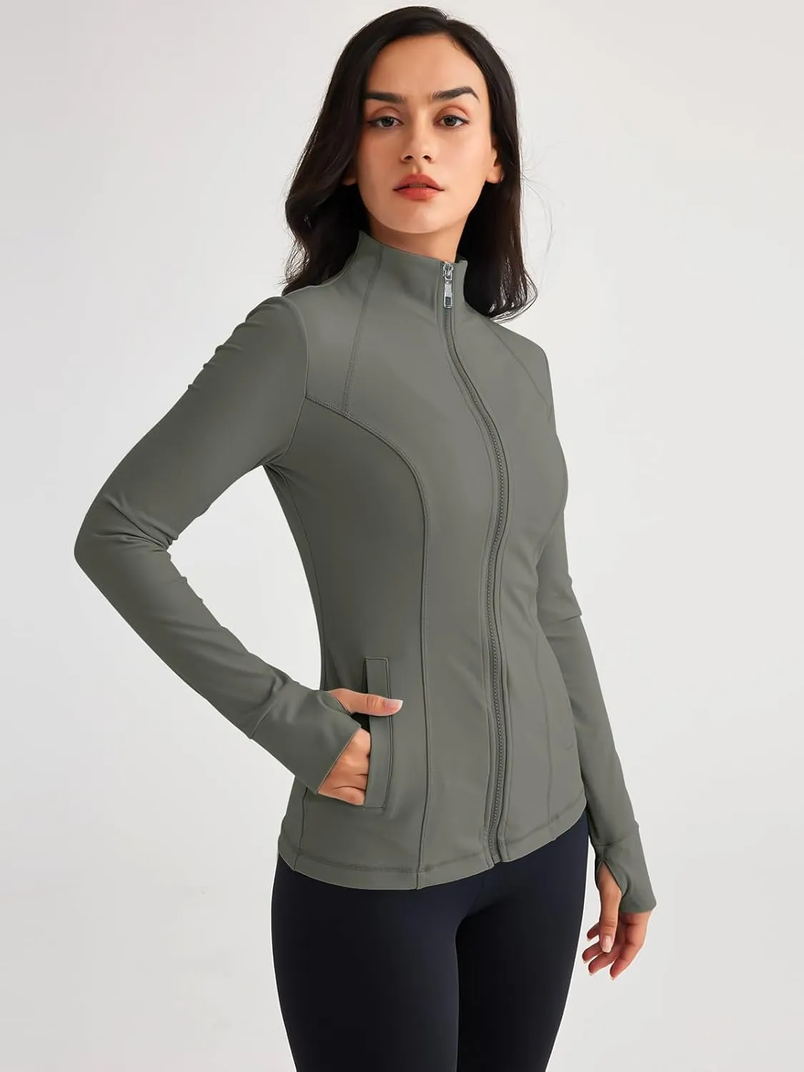 Trendy Queen Womens Lightweight Zip Up Jackets Mock Turtleneck Fall Hoodies Fitted 2024 Athletic Workout Clothes with Pockets