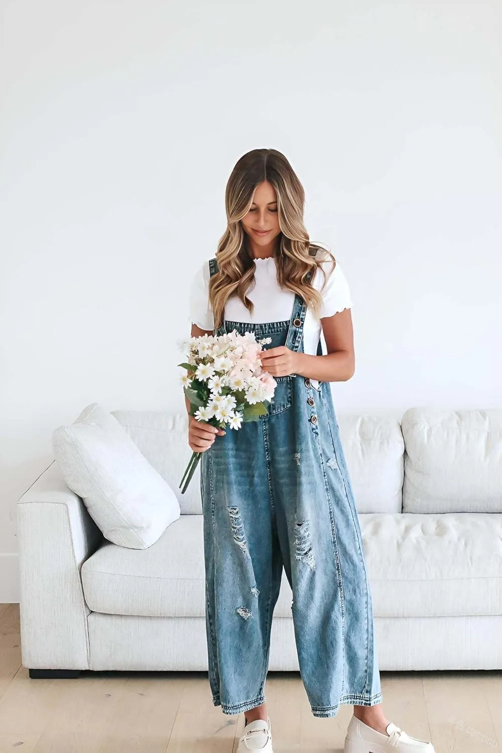 utcoco Women's Casual Adjustable Straps Denim Bib Overalls Distressed Ripped Wide Leg Jeans Long Pants Jumpsuits